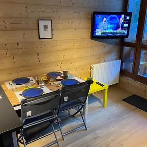  Appartement Confortable Style Chalet, Lary Soulan Centre Village, 6 Nuits Minimum